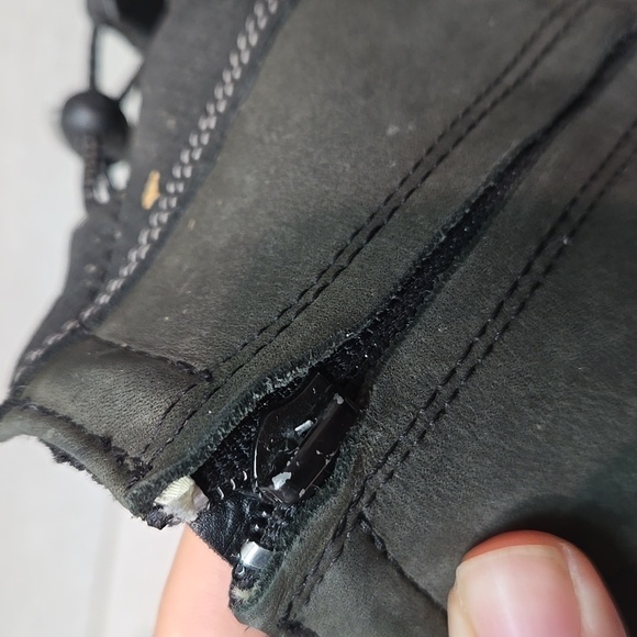 Keen Womens Vail Primaloft 200 gr insolation outsole Leather Boots shoes sz 6.5 - Picture 14 of 14